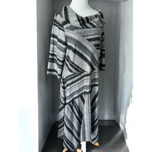 Danny & Nicole Plus Size NEW 18W Quarter Sleeve Gray Striped Midi Fit Flare - Picture 6 of 10